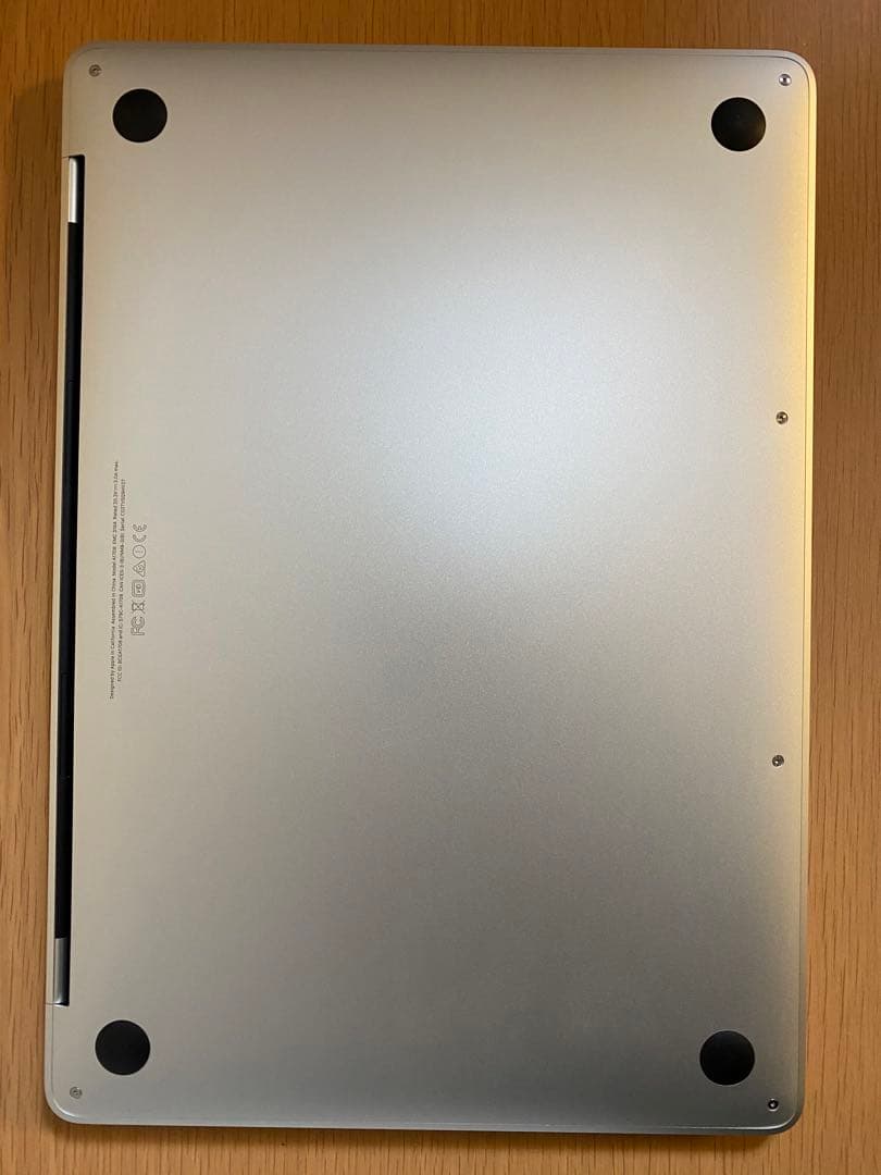 美品 MacBook Pro 16GB 指紋認証、タッチパネル /箱有り