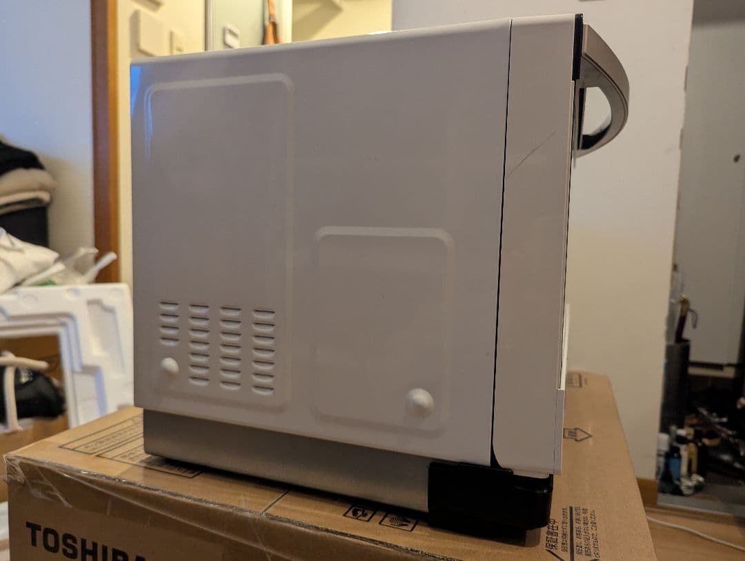 TOSHIBA ER-MD8 過熱水蒸気オーブンレンジ（石窯ドーム） ホワイト