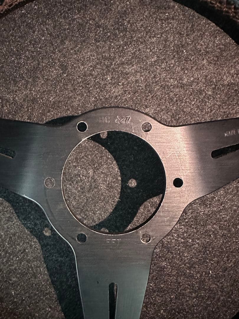 ナルディ レザーハンドル