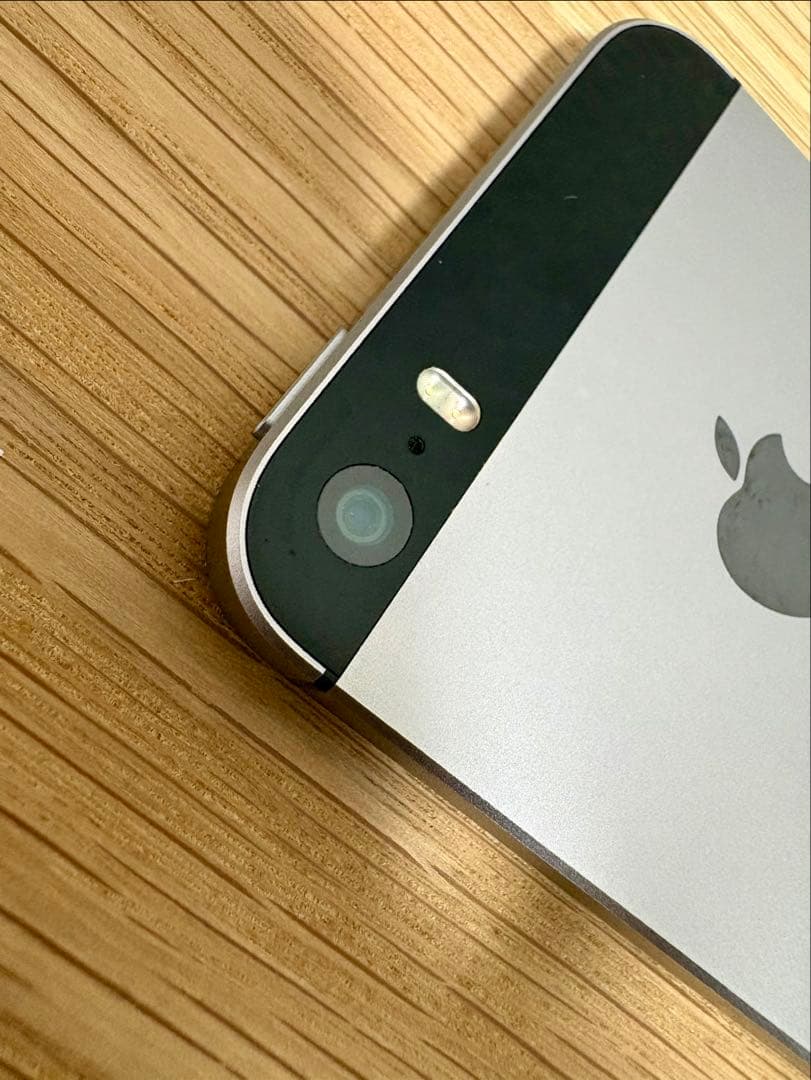 iPhone SE 第一世代