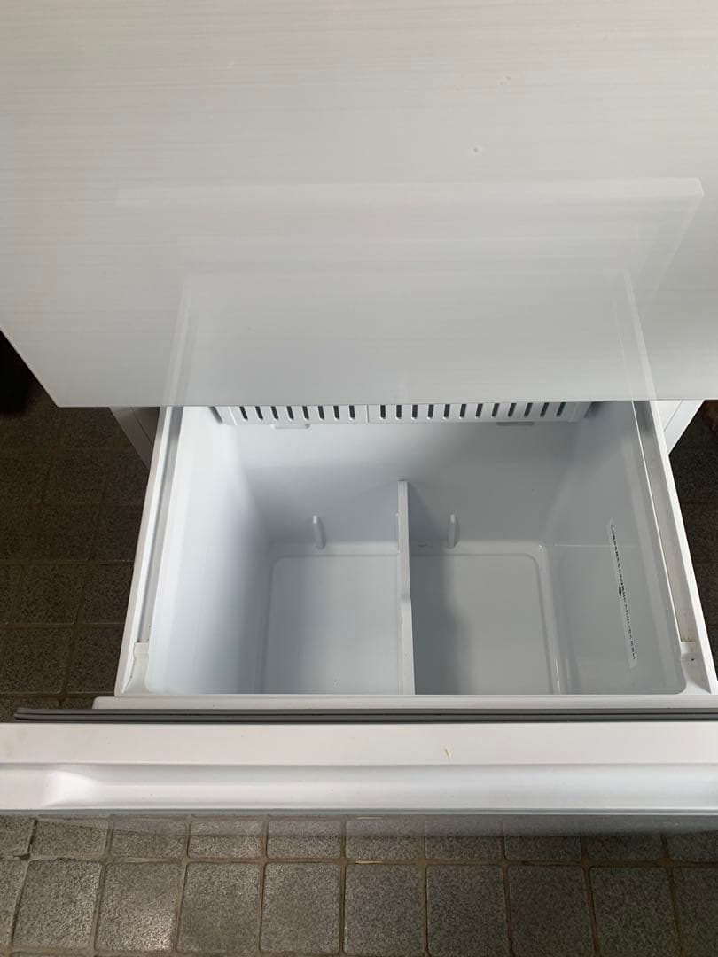 【現地渡し限定】358L 冷蔵庫 ハイセンス　HR-G36E3W