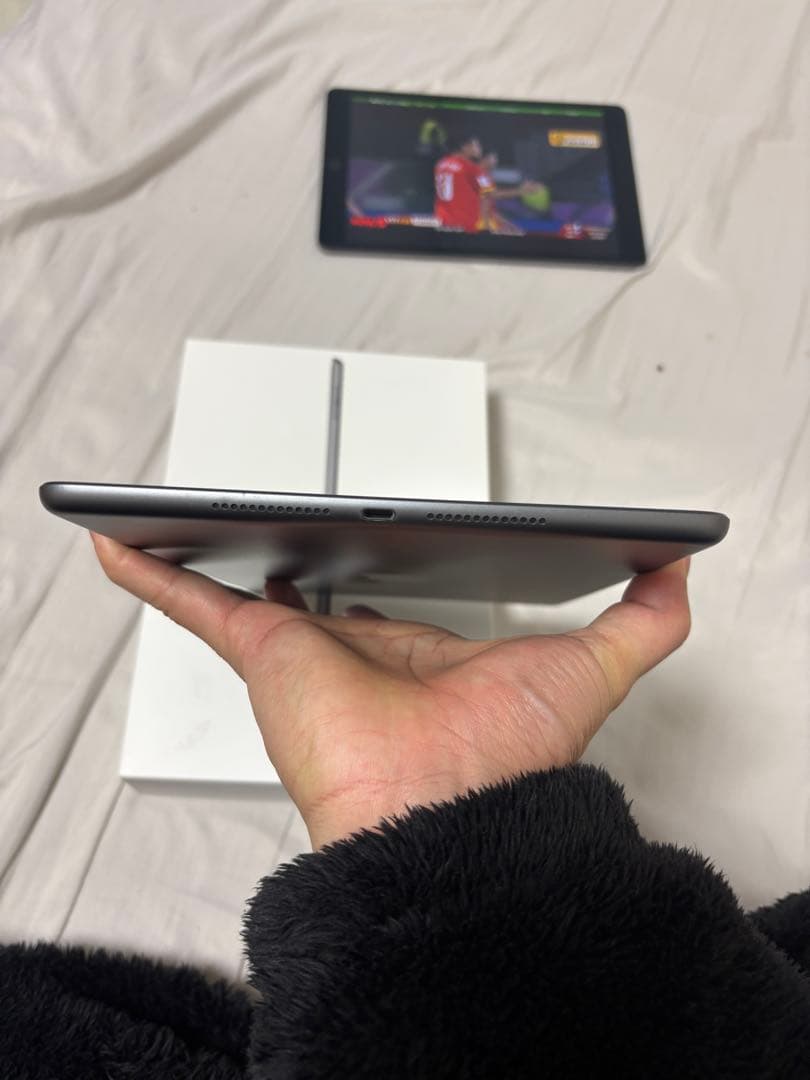 Apple iPad 第8世代32GB バテッリー容量87%