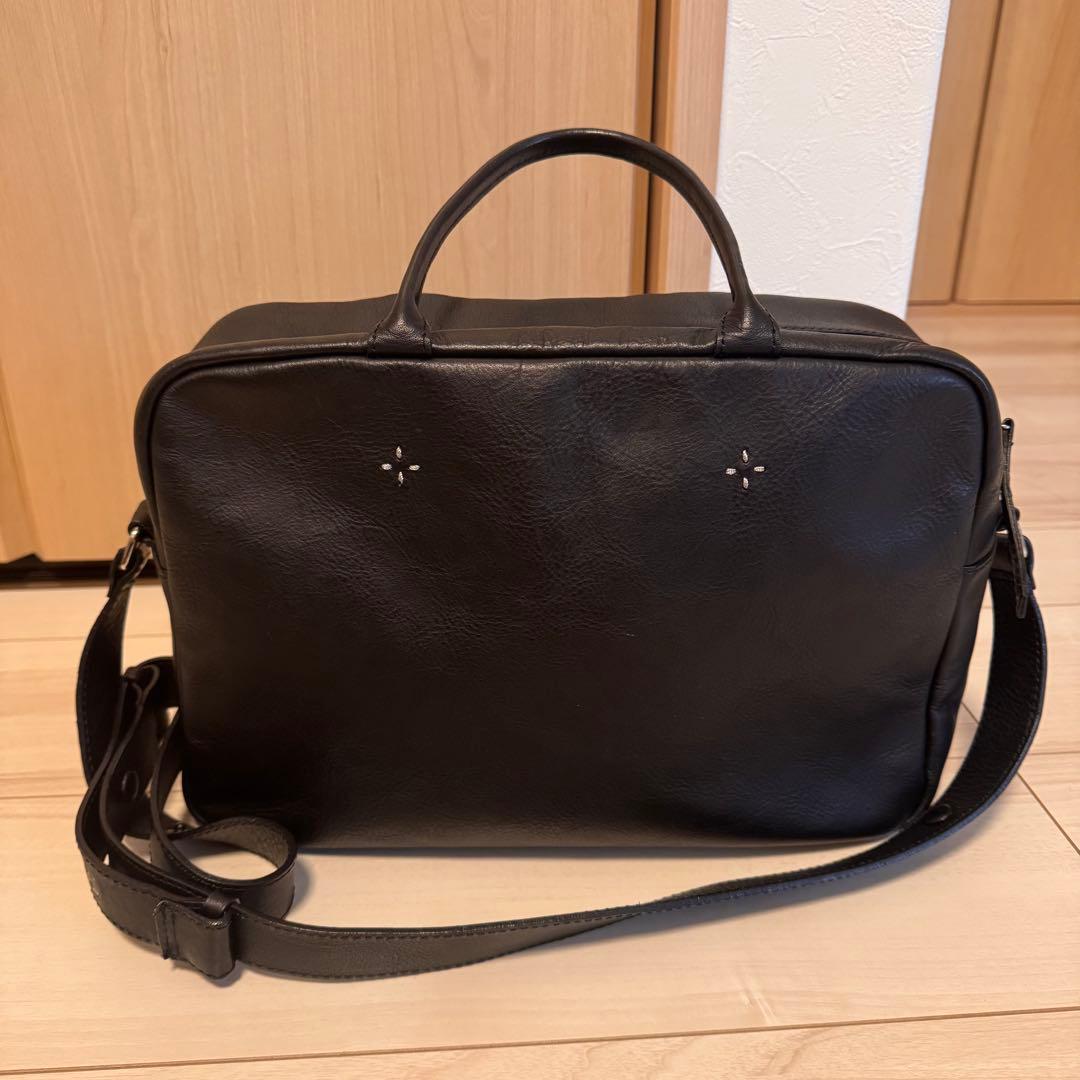 美品　マドリガル　おかかえバッグ　ブラックレザーショルダーバッグ