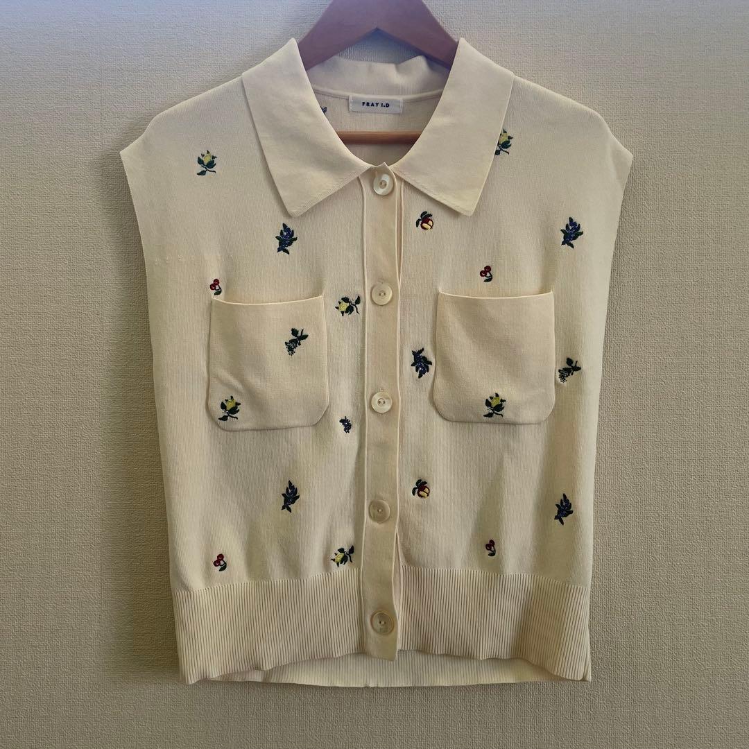 完売品【FRAY I.D】ポロカラーノースリニットジレ 接触冷感 IVR