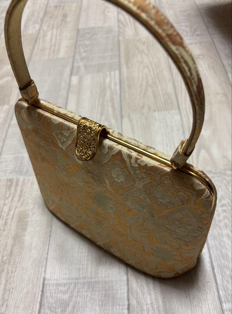 はきもの匠　神田胡蝶　帯地　最高級草履バック　Ｌサイズ　シャンパンゴールド