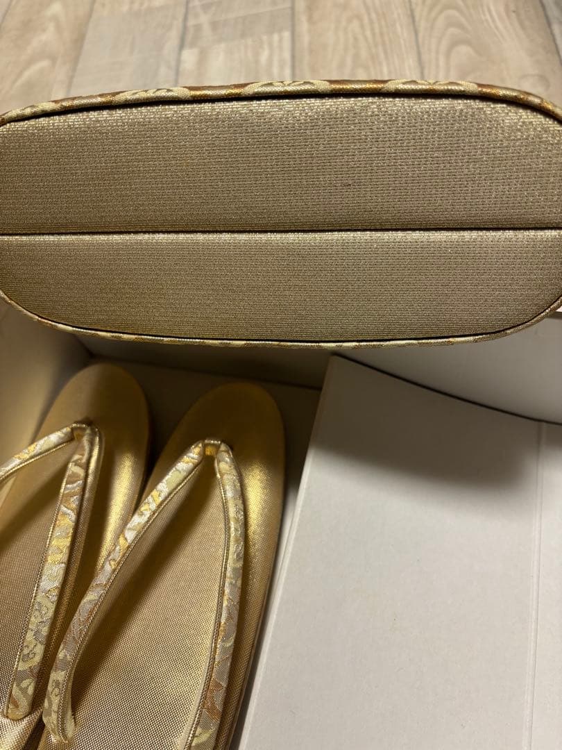 はきもの匠　神田胡蝶　帯地　最高級草履バック　Ｌサイズ　シャンパンゴールド