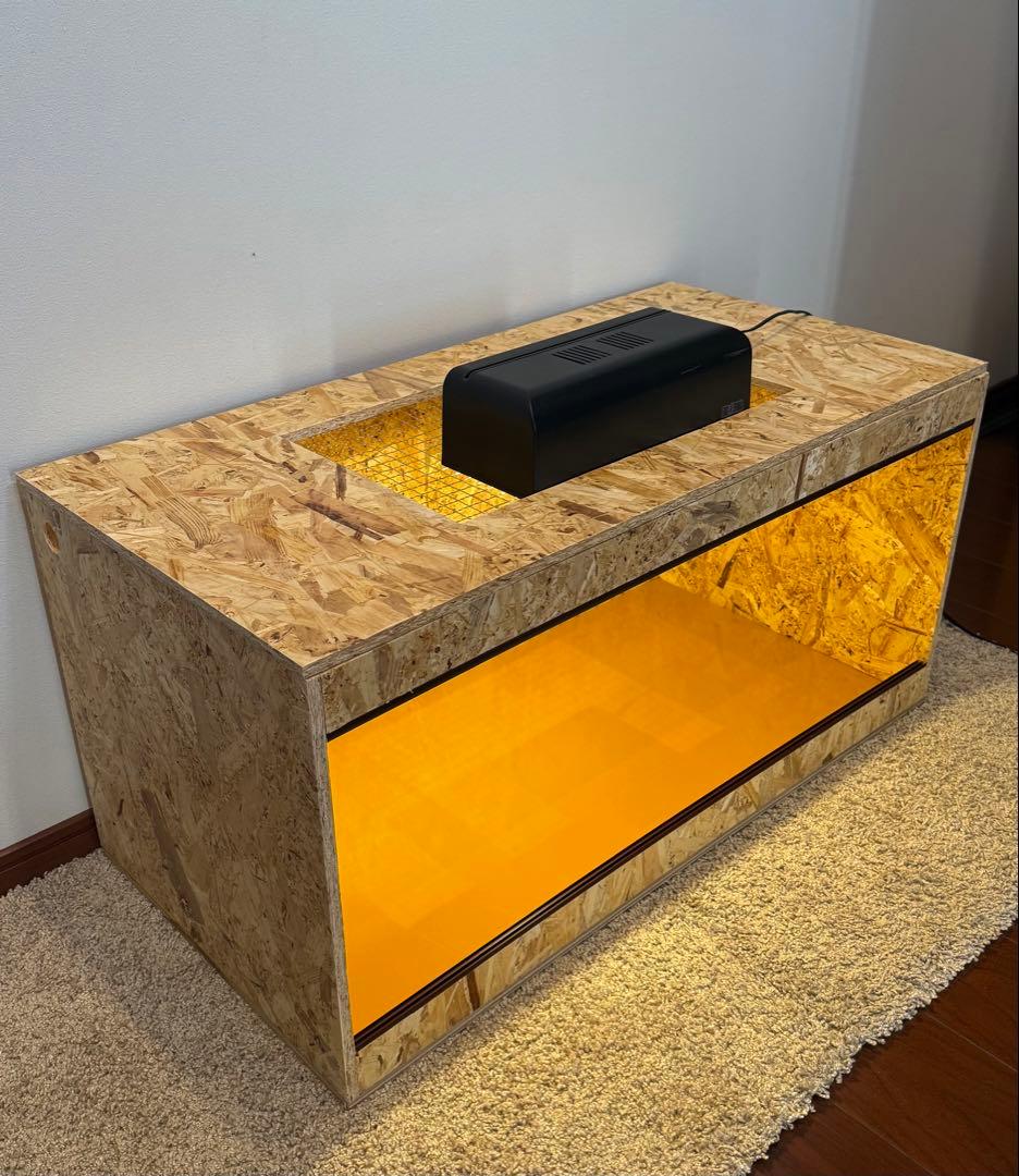 OSBボード製 飼育ケージ LED照明付き