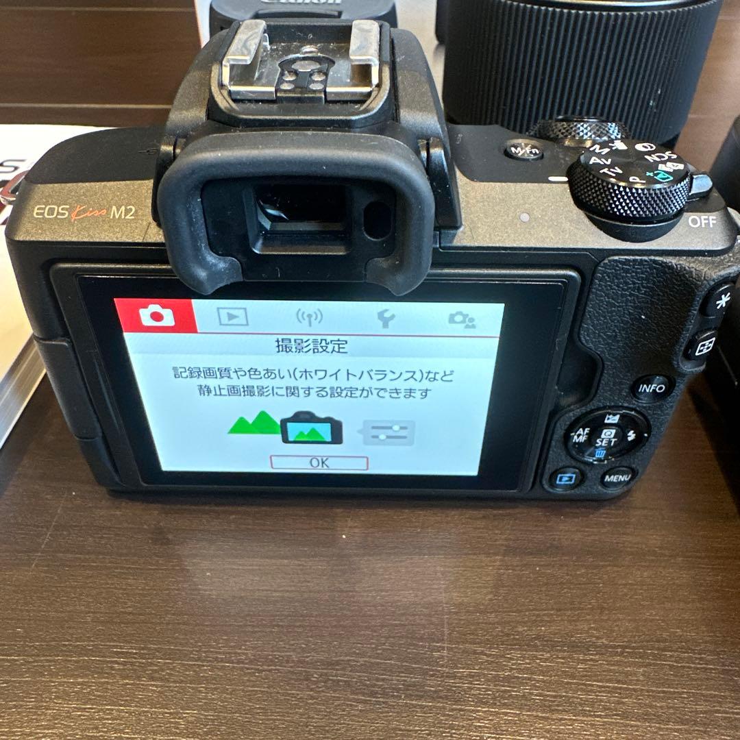 CANON EOS Kiss M2 ミラーレス一眼カメラ ブラック