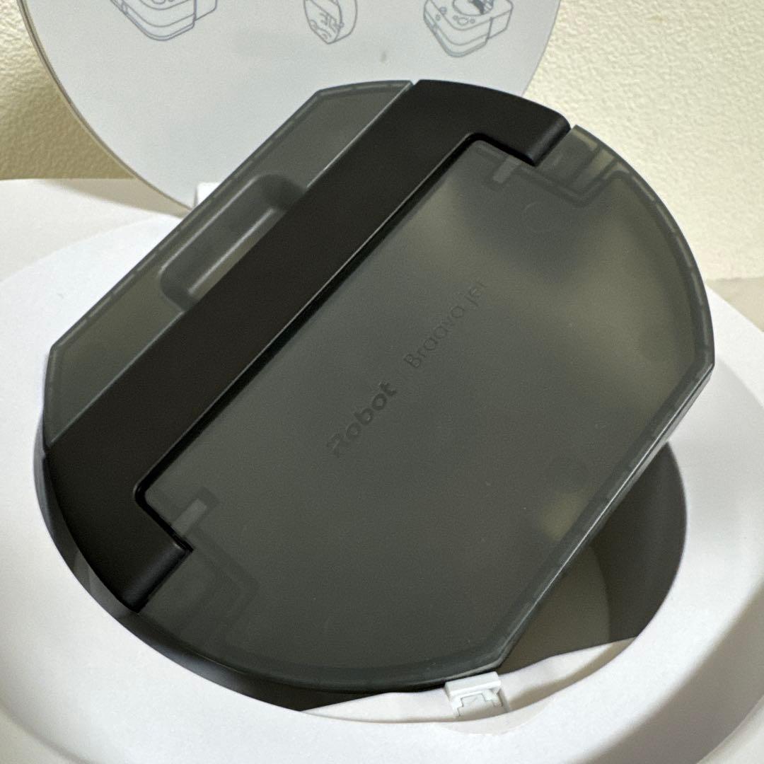 ほぼ未使用 iRobot ブラーバ ジェット m6 床拭きロボット　別売パッド付