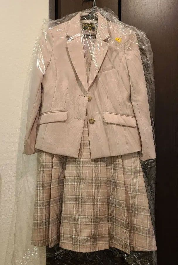 卒服　卒業式フォーマルスーツ　女の子 レピピアルマリオ