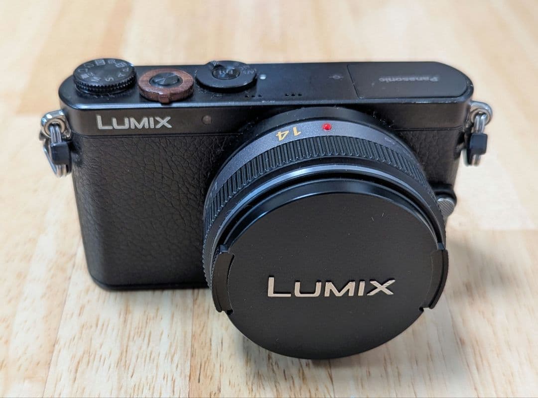 LUMIX GM1、14mm f2.5、30mm F2.8 EX DN 付録多数