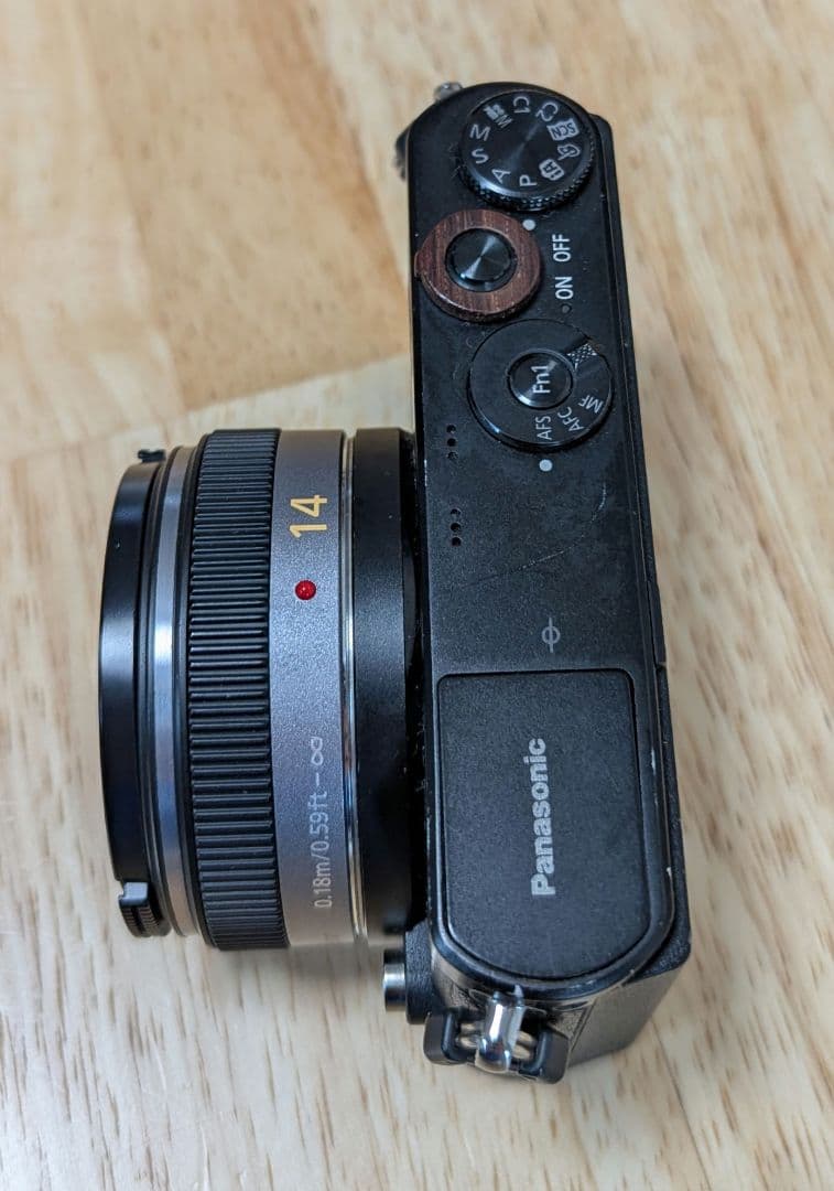 LUMIX GM1、14mm f2.5、30mm F2.8 EX DN 付録多数