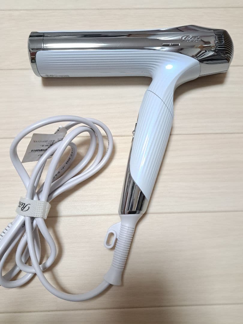 リファ ドライヤースマートW ダブル Refa 2024年製 海外対応