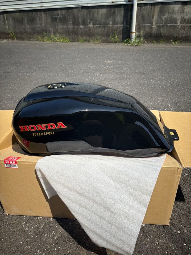 cb1100 sc65 タンク　カスタムタンク