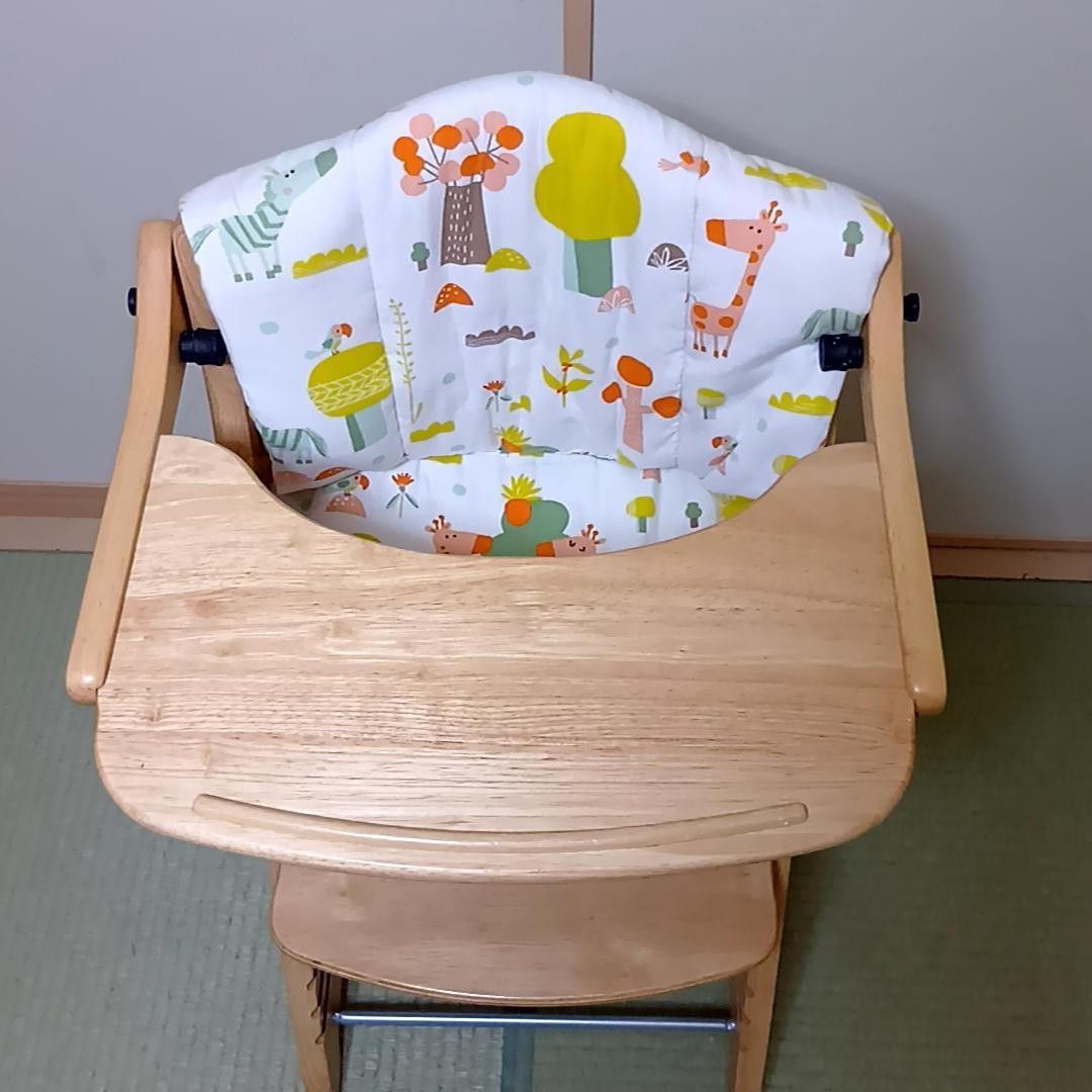 大和屋 すくすくチェアスリムプラス　テーブル・ガード・チェアクッション付き