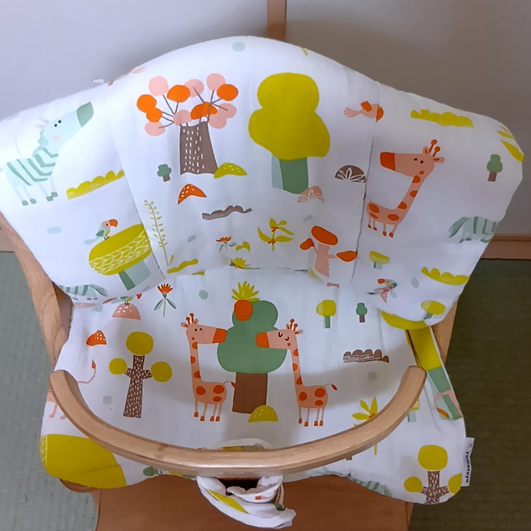 大和屋 すくすくチェアスリムプラス　テーブル・ガード・チェアクッション付き