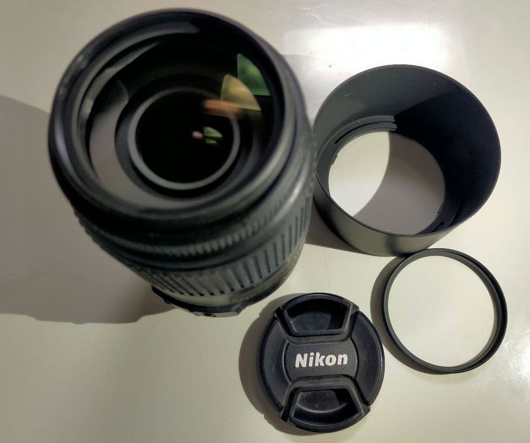 Nikon DX AF-S 55-300mm（キャップ・フード・UVフィルター）