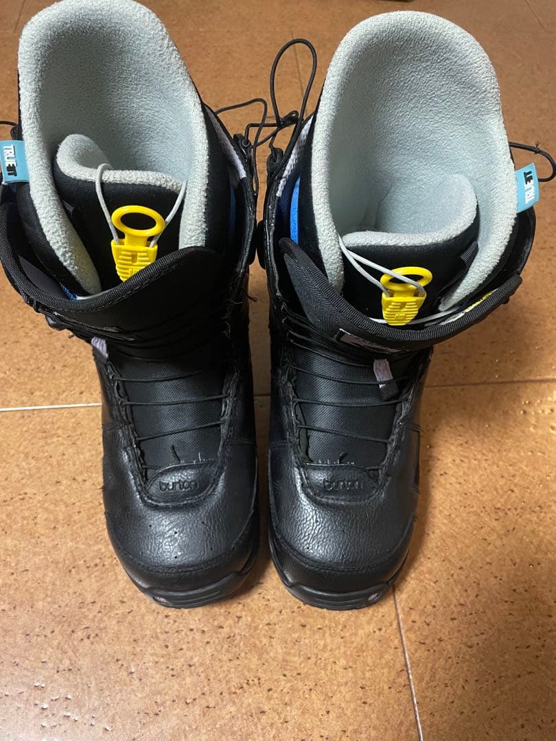 Burton スノーボードブーツ オマケ付