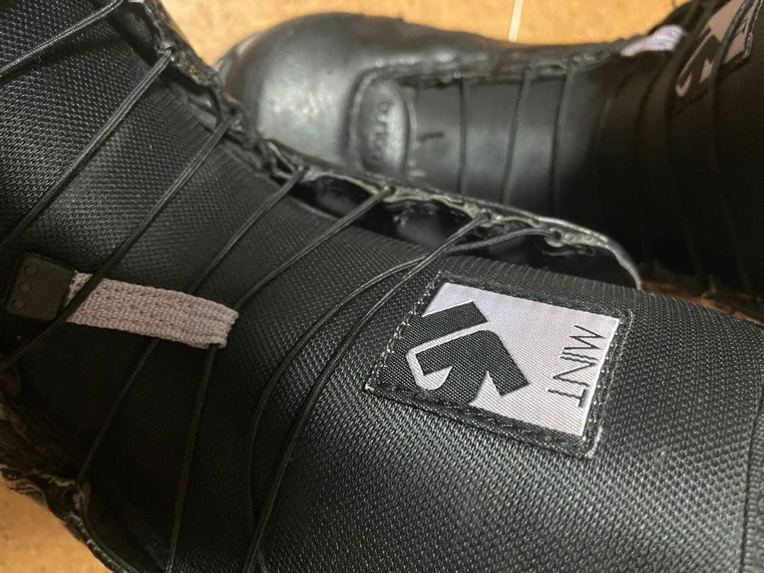 Burton スノーボードブーツ オマケ付