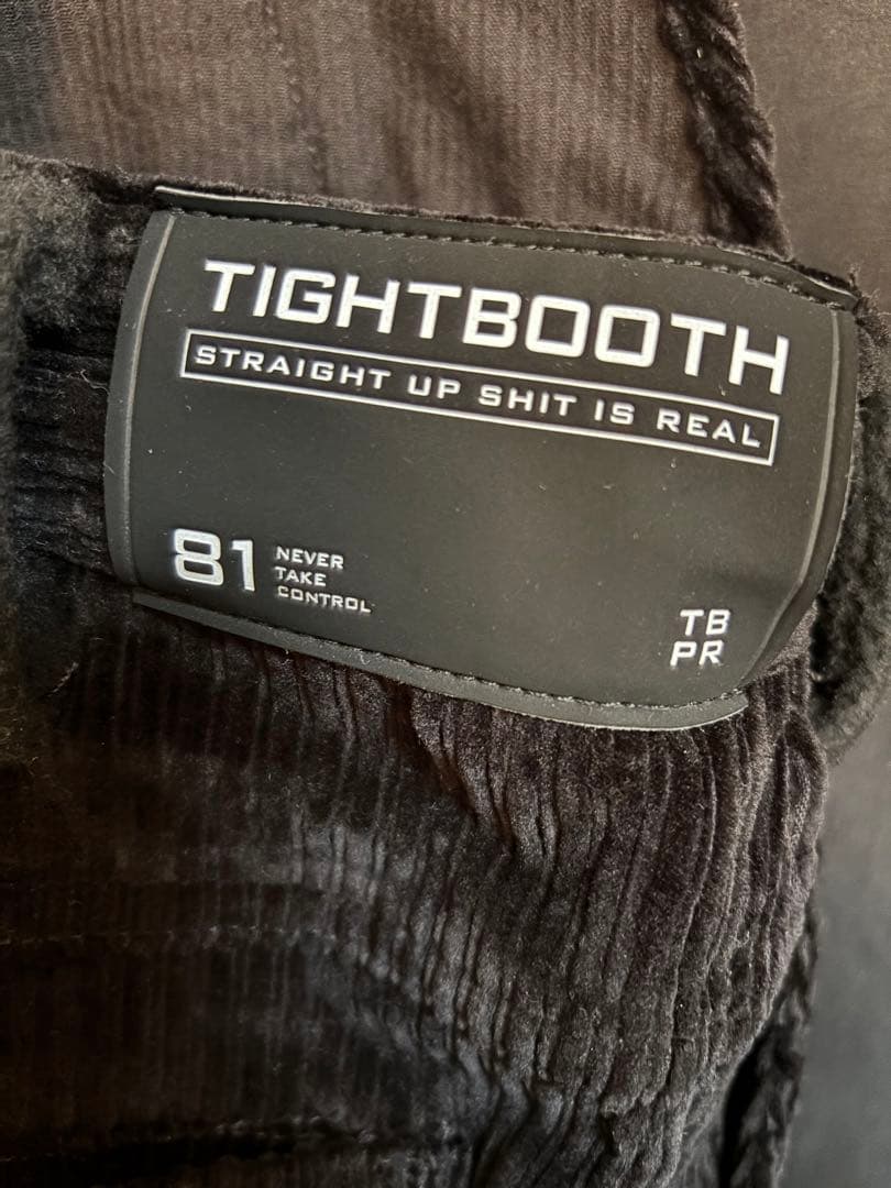 タイトブース　コーデュロイオーバーオール