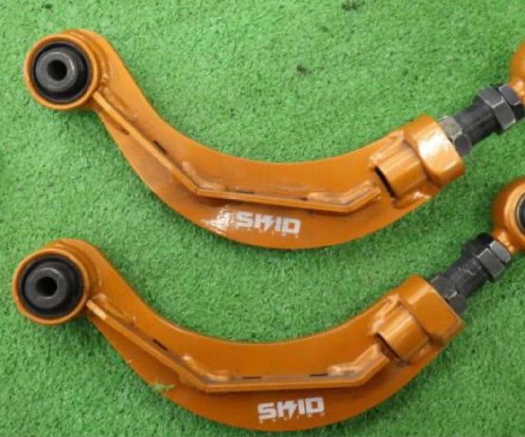 レガシィ BE5 BH5 リアアッパーアーム　スキッドレーシング