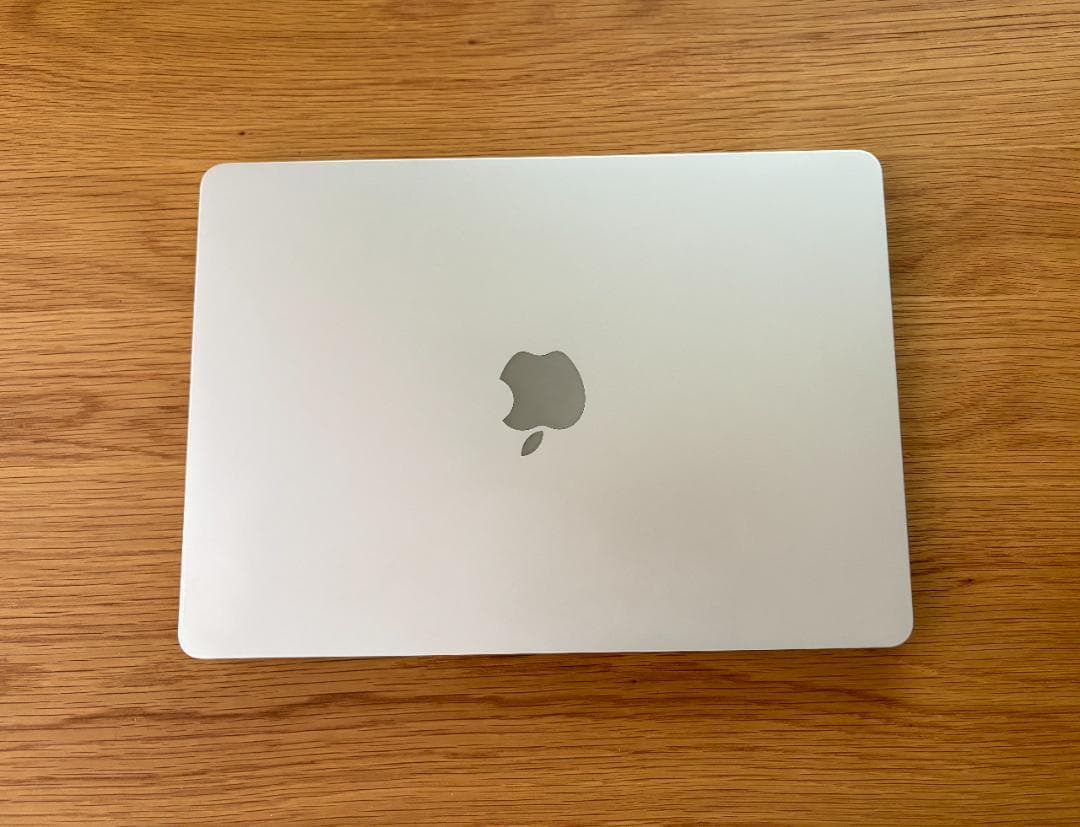 MacBook Air M2 13インチ 16GB/256GB スターライト