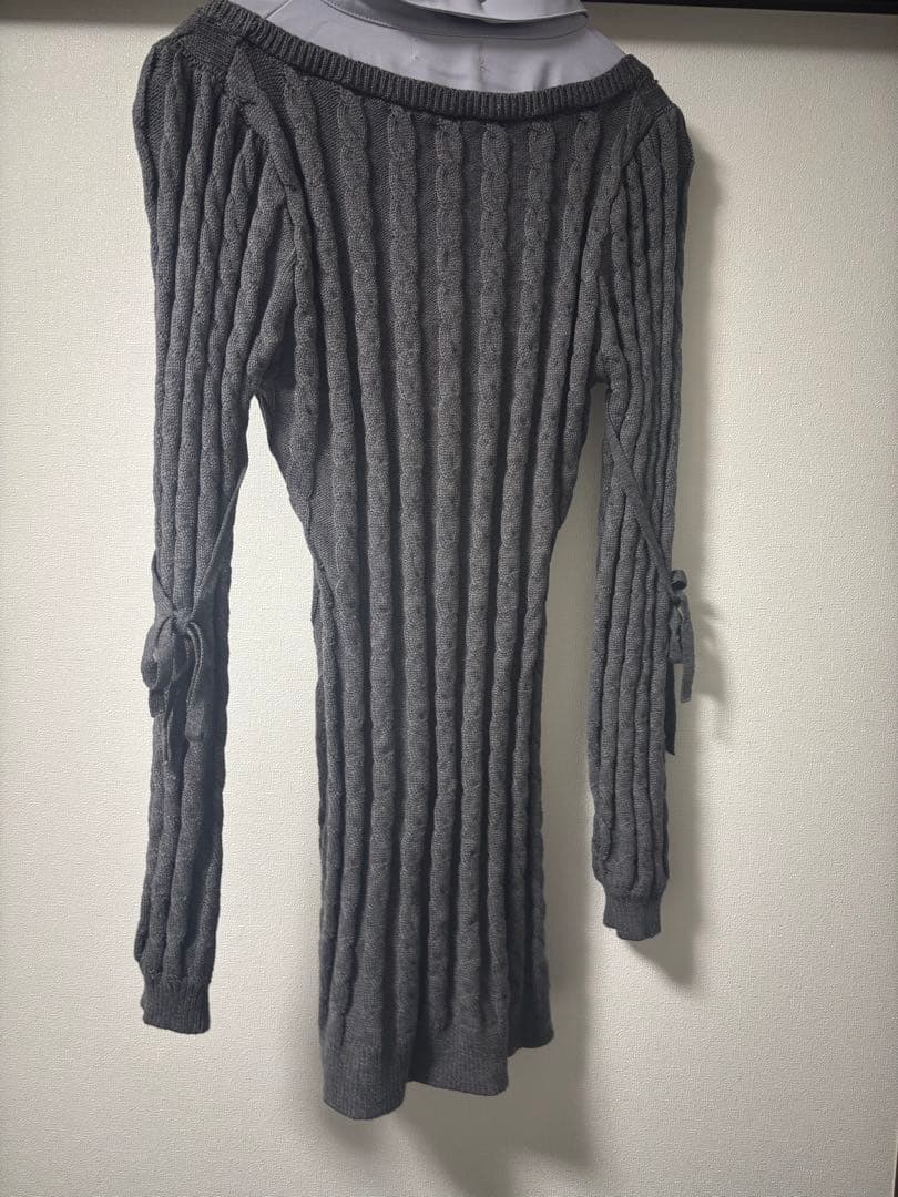 Pium ピウム レイヤードケーブルニットワンピ チャコール