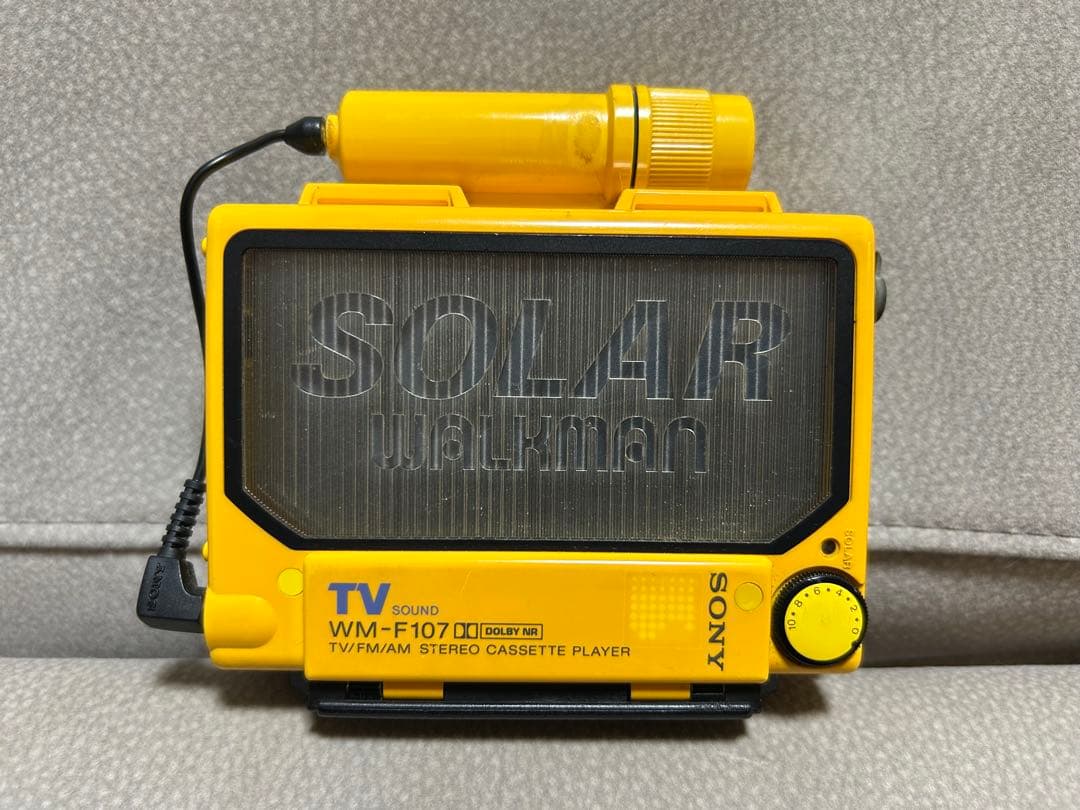 【激安】SONY WALKMAN WM-F107