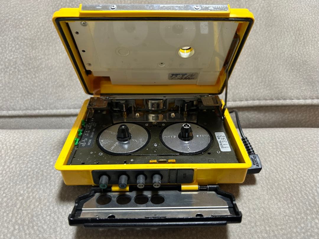 【激安】SONY WALKMAN WM-F107