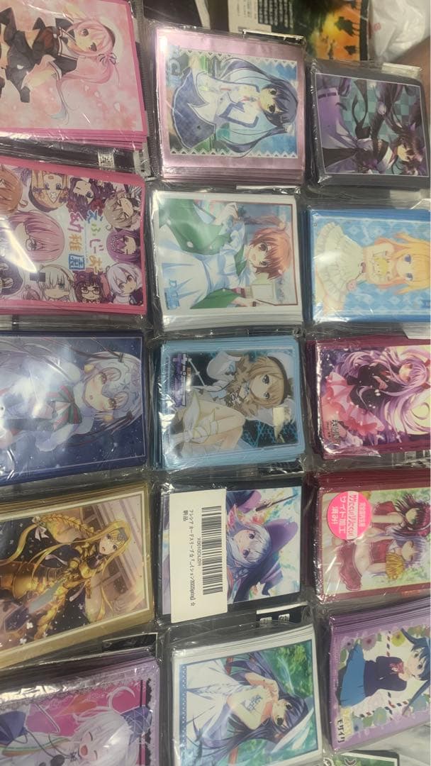 アニメキャラクター トレーディングカード多数