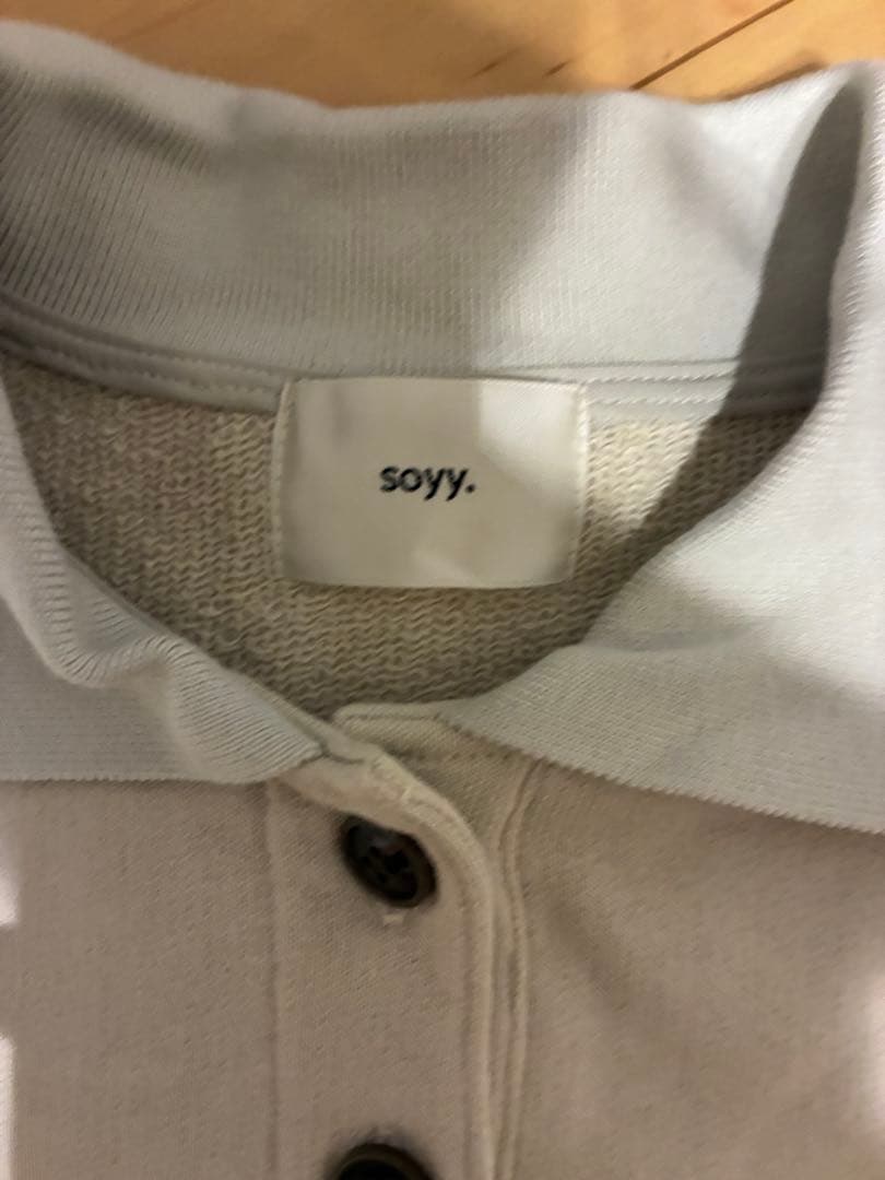 soyy. Almond polo サンドベージュ