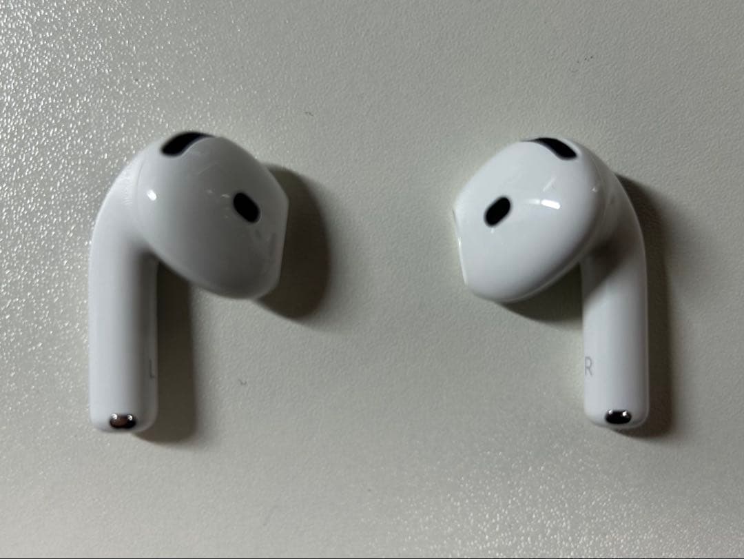 イヤホン Apple AirPods 4