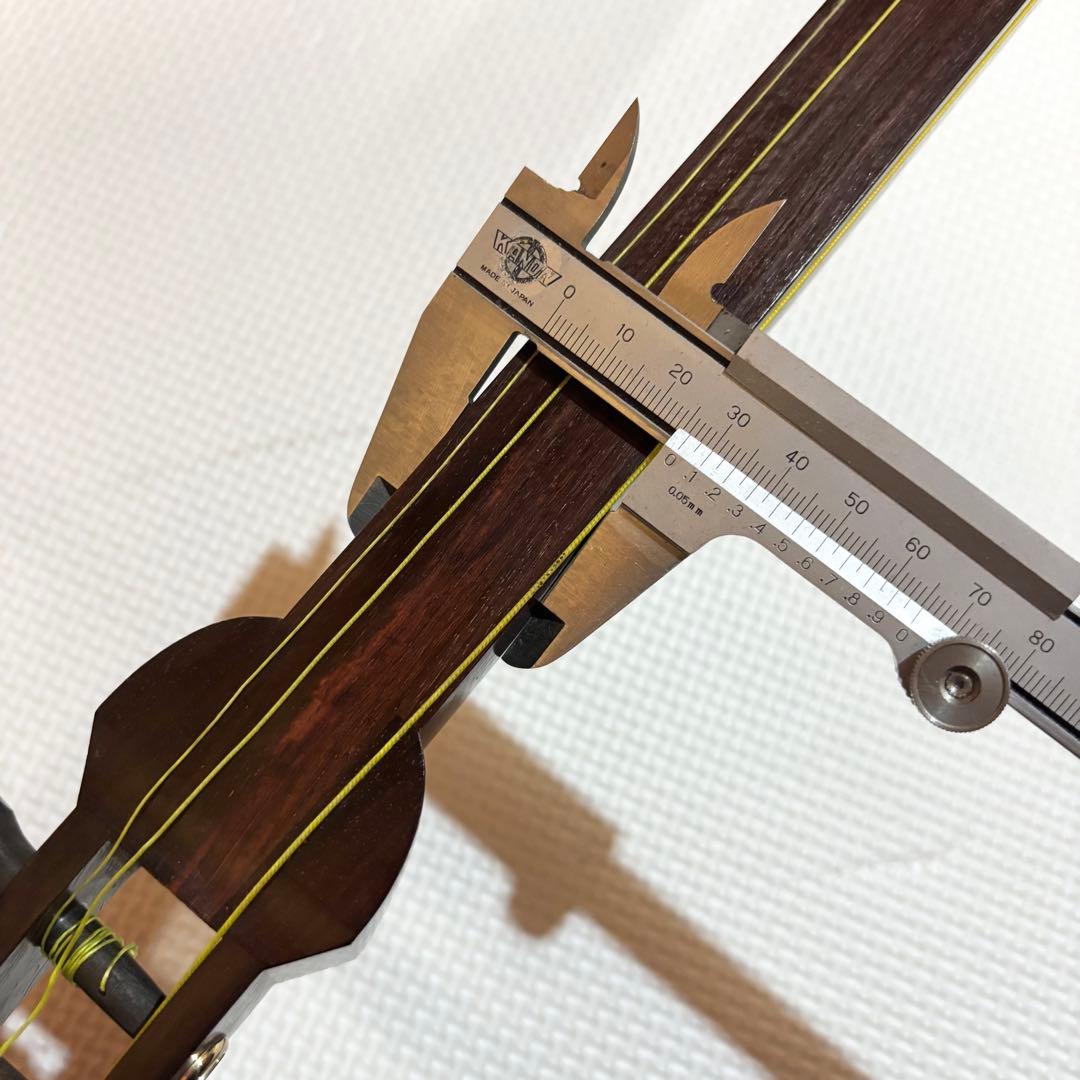 長唄三味線 細棹 丸打胴 さわり山 ハードケース 楽譜付き 五厘大胴 経木