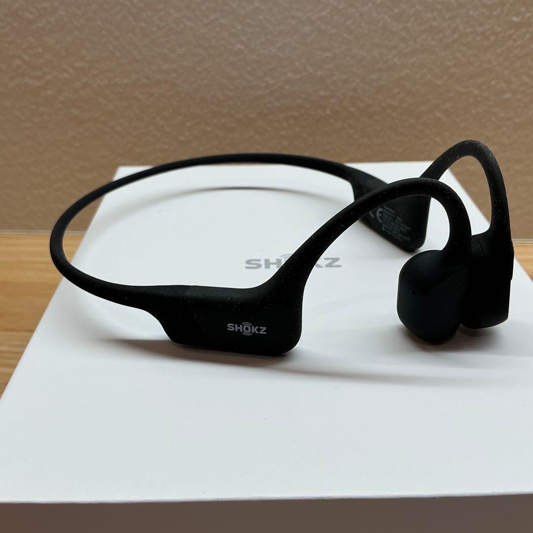 SHOKZ OPENRUN 骨伝導スポーツヘッドフォン