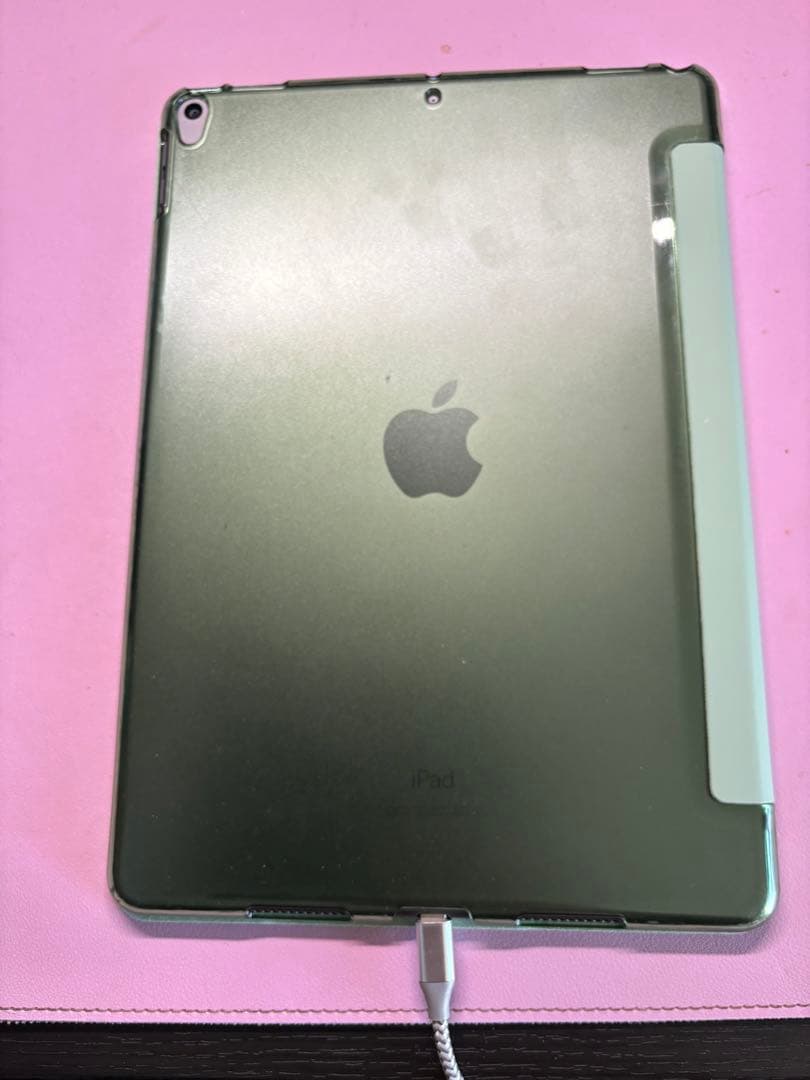 64GB iPadAir3 保護フィルム・ケース付き