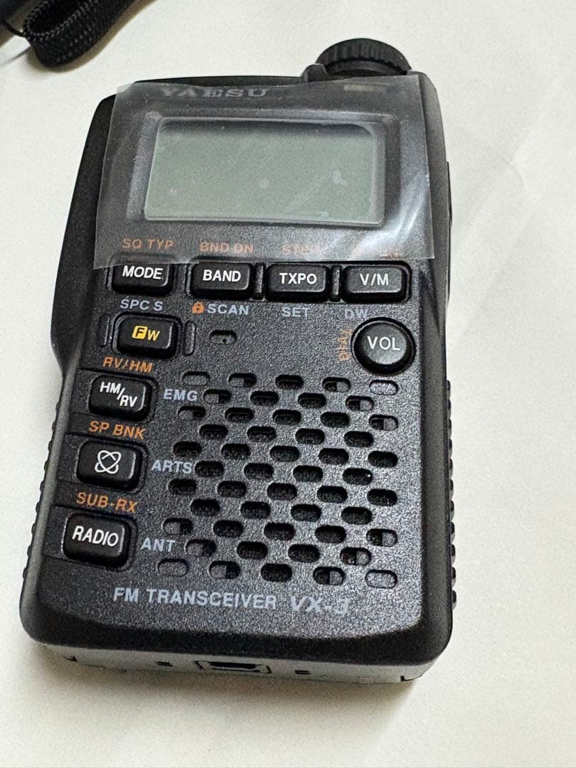 YAESU VX-3 FMトランシーバー　乾電池ケース付