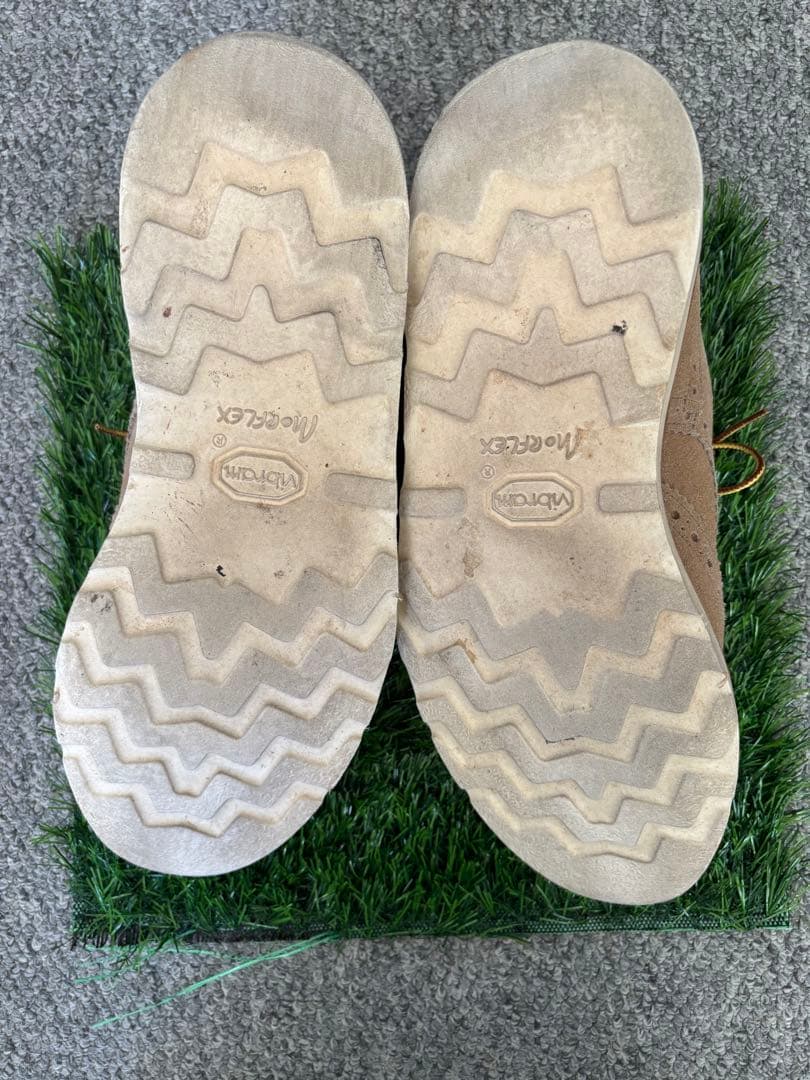 tricker’s 革靴　バートン　イングランド製 ベージュ　vibram