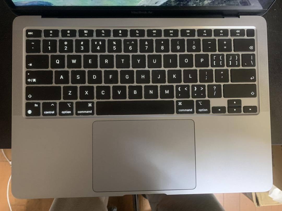 美品 MacBook Air A2337 2020 M1/8GB/256GB