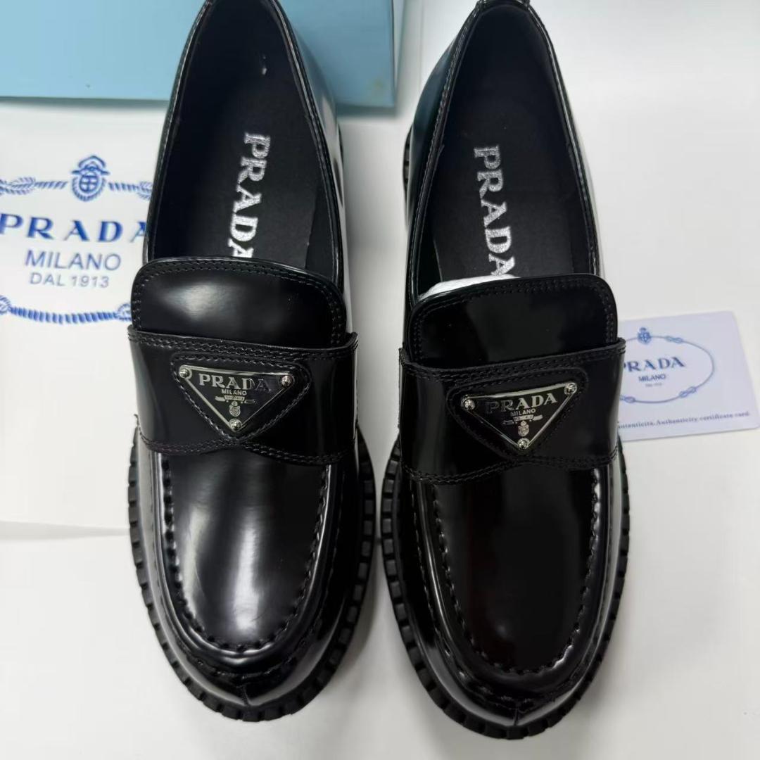 美品✨ ブラック ローファープラダレディース24センチ 37 BOX付
