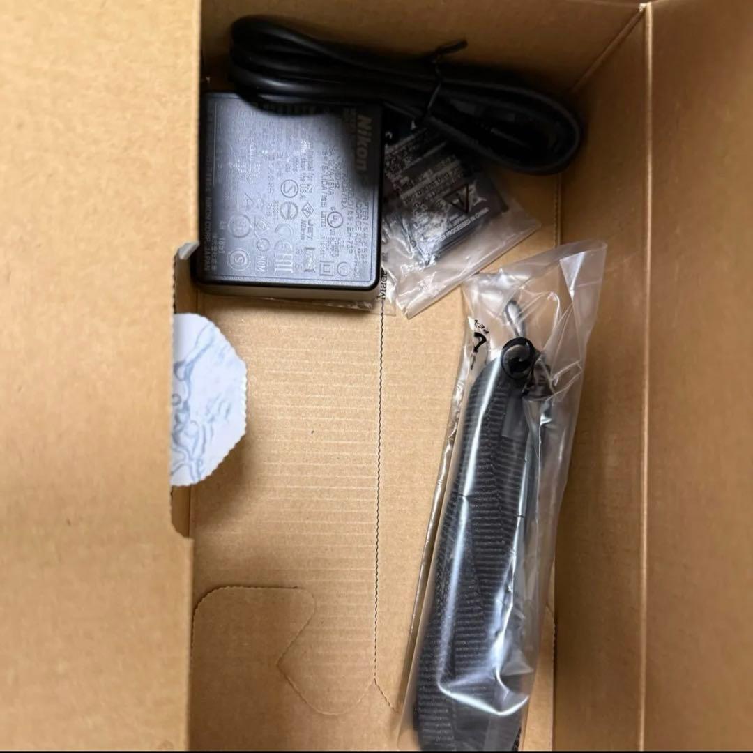 COOLPIX W300 （ブラック）カメラ