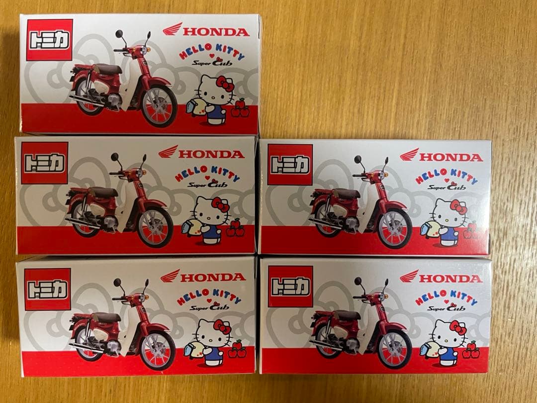 【新品未開封】トミカ ホンダ ハローキティ ミニバイク スーパーカブ 5個セット