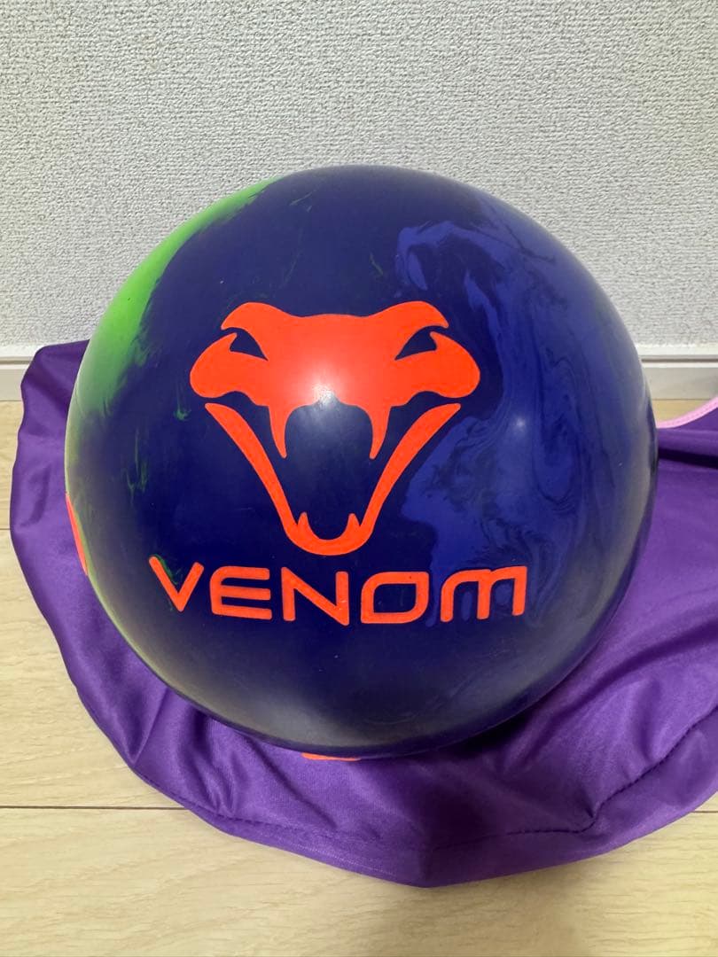 EXJ VENOM MOTIV ボウリングボール