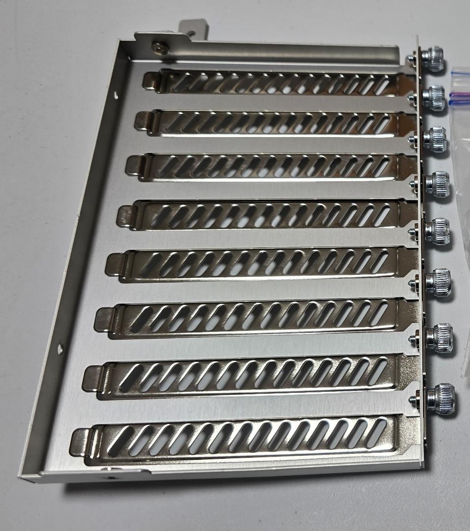 LIAN LI アルミ製テストベンチマーク台 PC-T60A シルバー