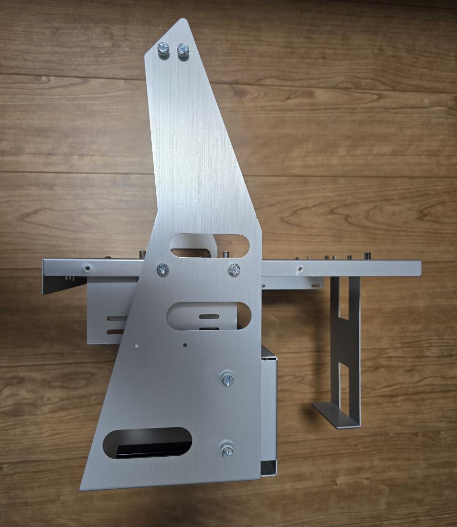 LIAN LI アルミ製テストベンチマーク台 PC-T60A シルバー