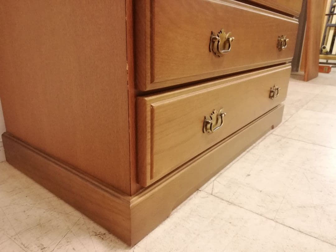 モデルルーム展示品　天然木楢材を使用したライティングビューローデスク 書斎机