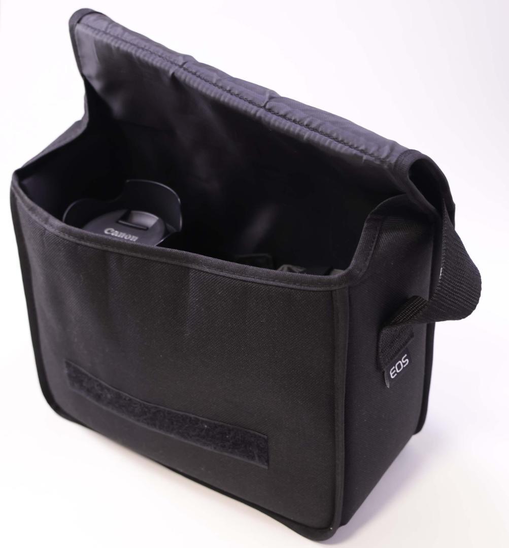 Canon EOS Kiss X7 デジタル一眼レフ、ダブルズームセット