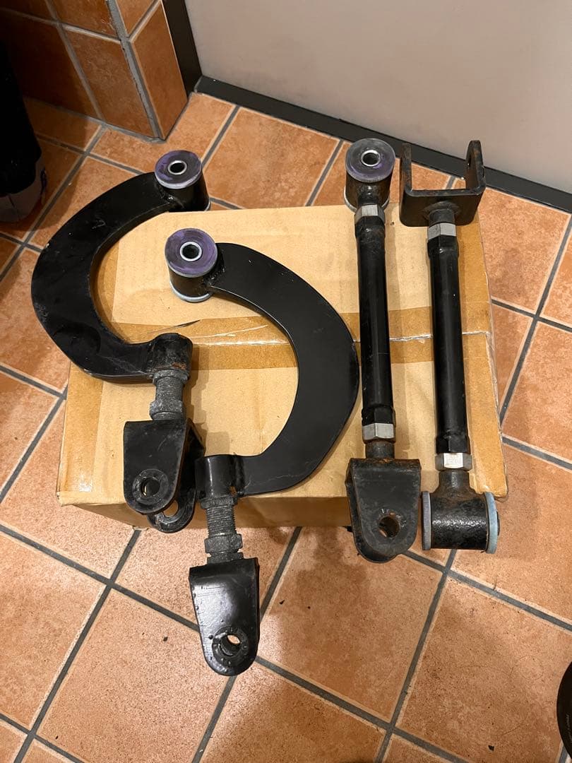 スペジール アッパーアーム トーコン