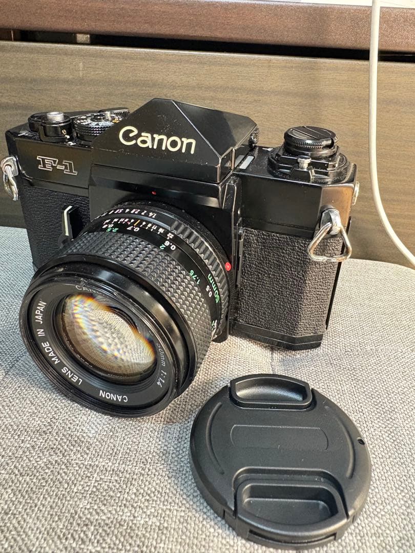 CANON F-1 ブラック フィルムカメラ FD 50mmレンズ付き