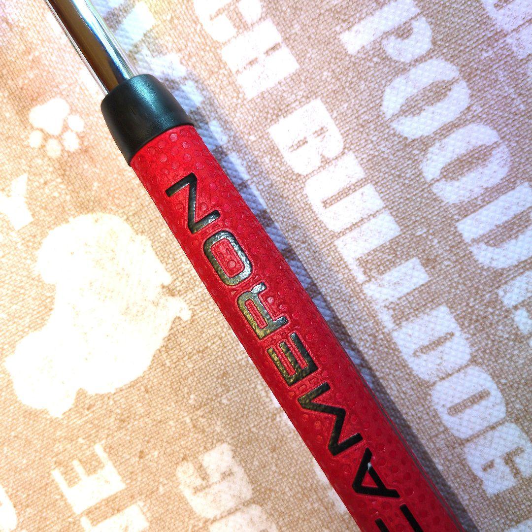 Scotty Cameron Select Newport2 2016（左）