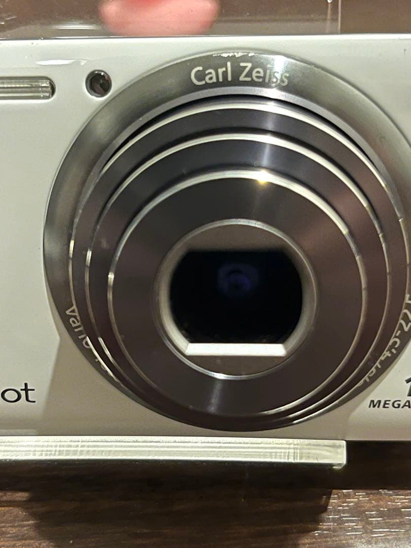 リリ　SONY Cyber-shot DSC-WX7 ホワイト